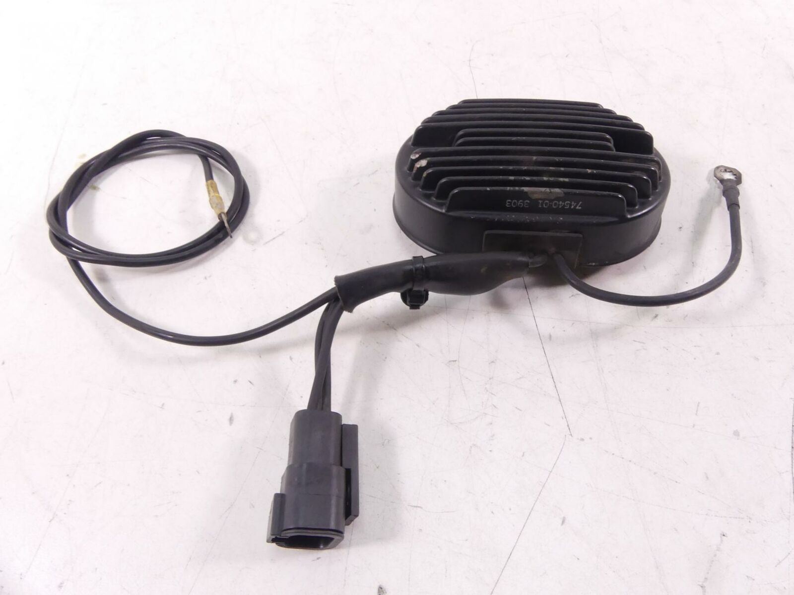 2004 Harley Softail FXSTSI Springer Rectifier Voltage Regulator 74540-01 {{ shop.shopifyCountryName }} - Mototech271