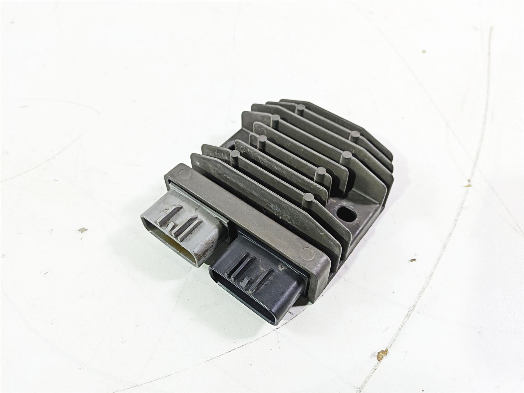 2017 BMW S1000RR K46 Rectifier Voltage Regulator FH020CA 12317718422 {{ shop.shopifyCountryName }} - Mototech271
