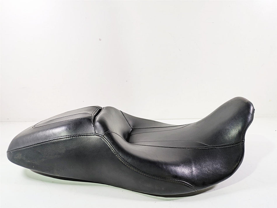 2010 Harley Touring FLHX Street Glide Seat Saddle Low 52000142 {{ shop.shopifyCountryName }} - Mototech271