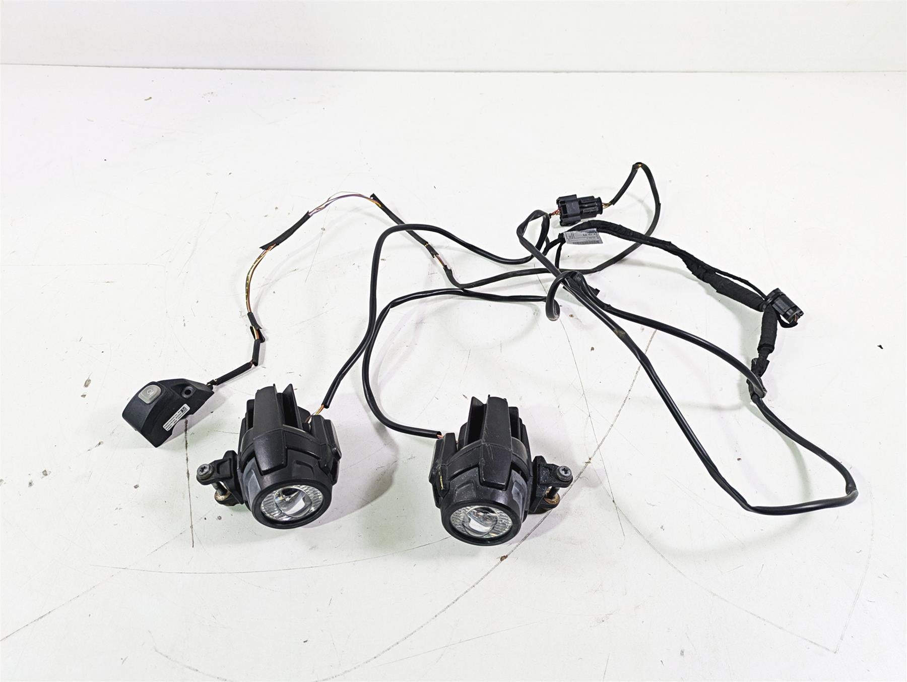 2015 BMW R1200GS Adv K51 Daytime Running Fog Spot Light Lamp Set 63178532147 | Mototech271