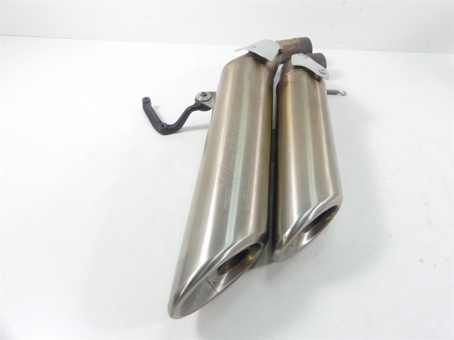 2012 Mv Agusta Brutale 1090 R Exhaust Pipe Muffler Set 8000B2797 8000B2796 {{ shop.shopifyCountryName }} - Mototech271