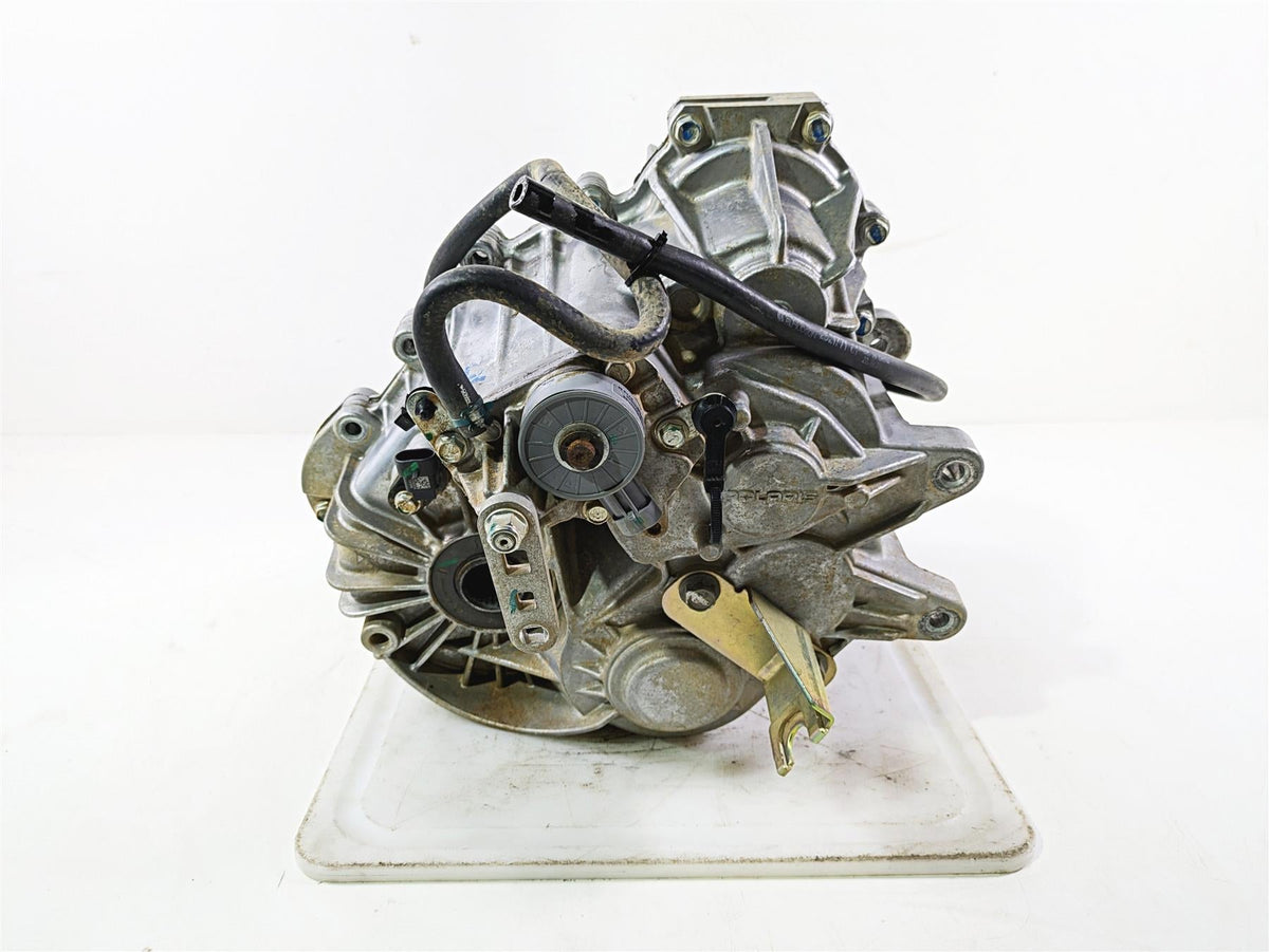 2023 Polaris RZR1000 XP 4 Premium Transmission Gear Box 2K -Clean 1334347 {{ shop.shopifyCountryName }} - Mototech271
