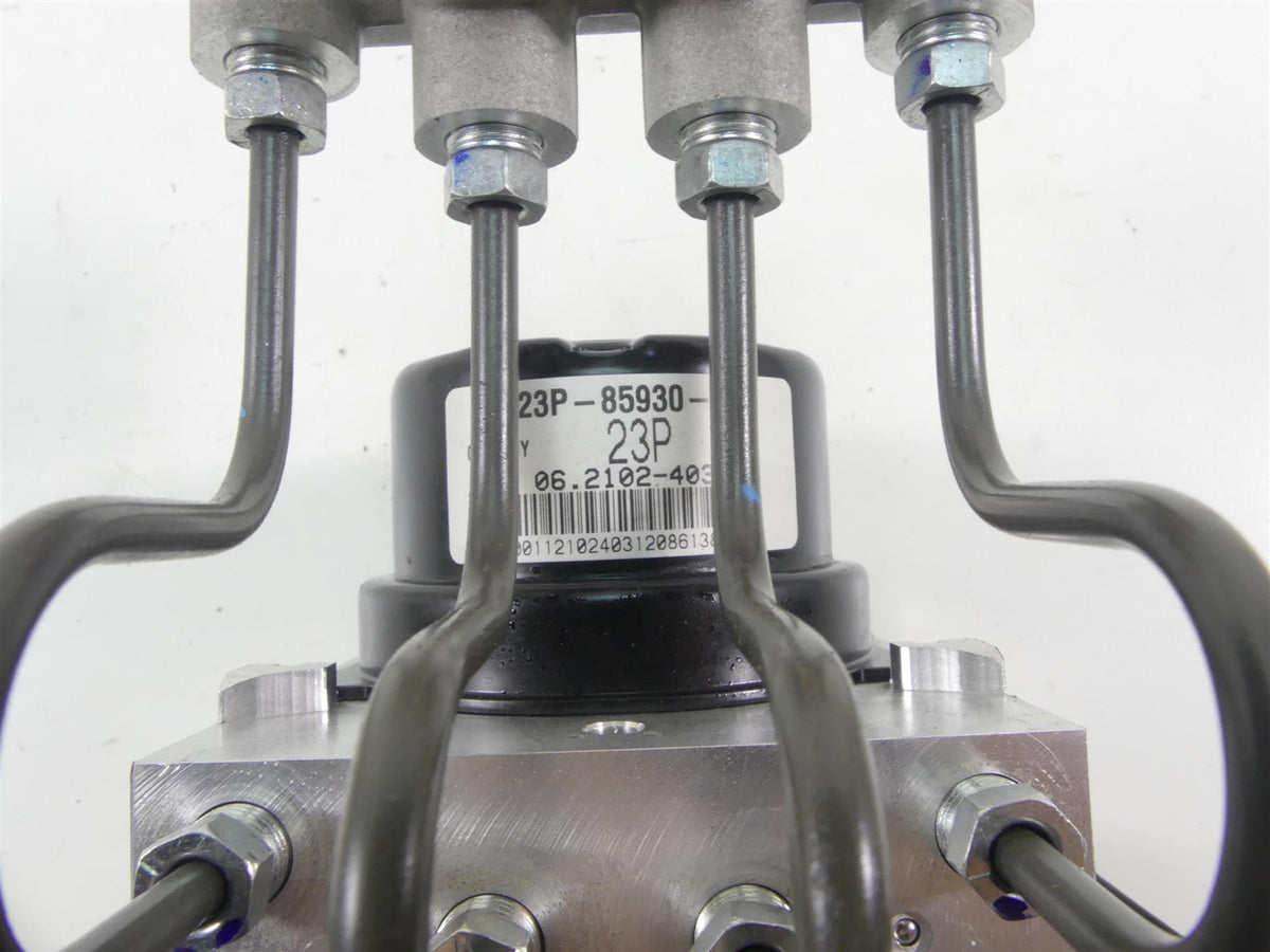 2017 Yamaha XT1200Z Super Tenere Abs Brake Pump Unit Module 23P-85930-19-00 {{ shop.shopifyCountryName }} - Mototech271