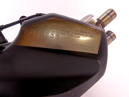 2022 Triumph Speed Triple 1200 RS Center Exhaust Chamber & Servo Motor T2209601 {{ shop.shopifyCountryName }} - Mototech271