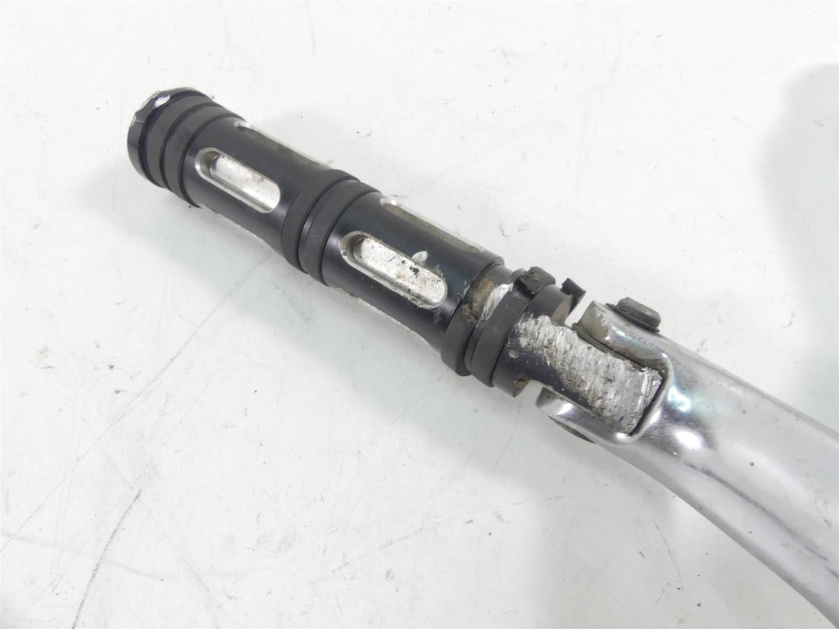 2011 Harley VRSCF Muscle Rod Left Front Footpeg Foot Peg + Shift Lever 50272-02 {{ shop.shopifyCountryName }} - Mototech271