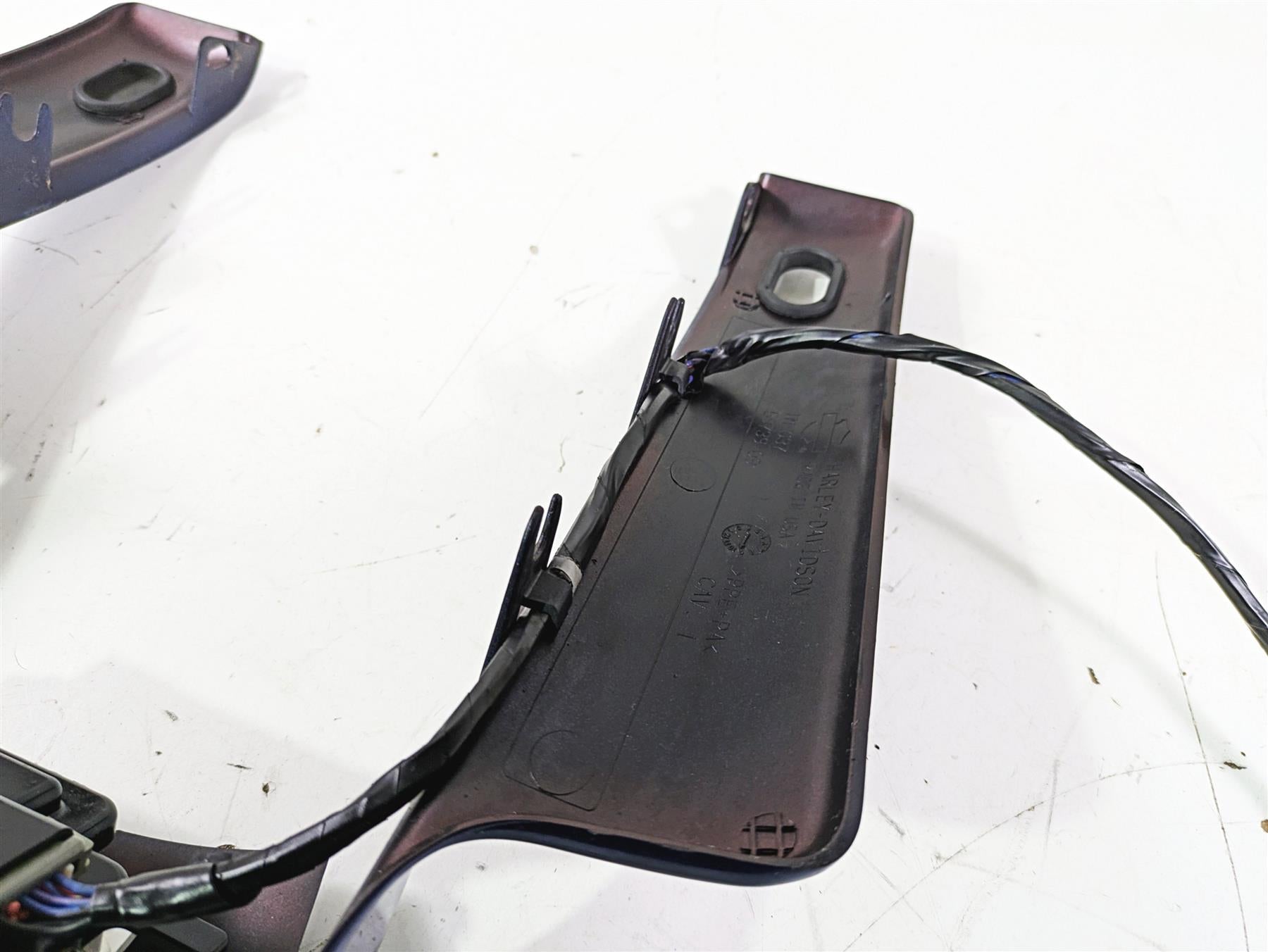 2016 Harley Touring FLTRX Road Glide Rear Fender Wing Fascia Taillight 59739-09 {{ shop.shopifyCountryName }} - Mototech271
