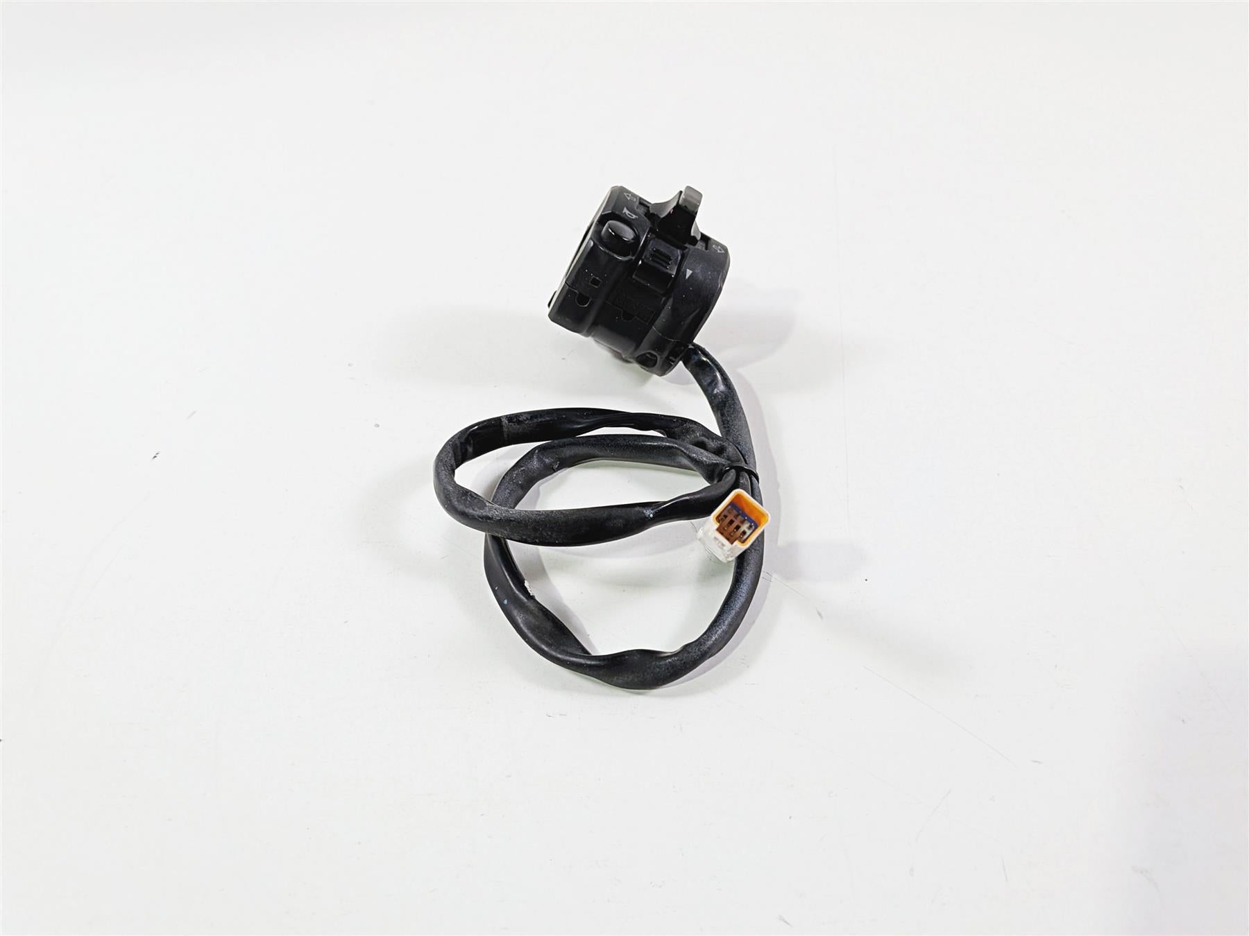 2015 Ducati Diavel Dark Left Hand Light Control Switch 65110161A-Mototech271
