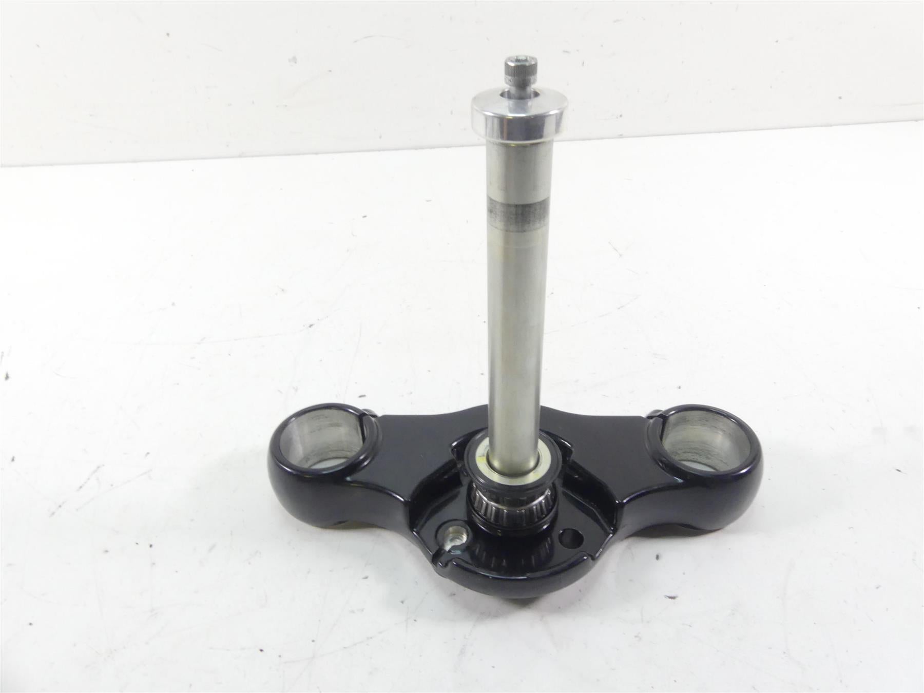 2019 Harley Softail FXBB Street Bob Lower Triple Tree Clamp 49mm 45900170 {{ shop.shopifyCountryName }} - Mototech271