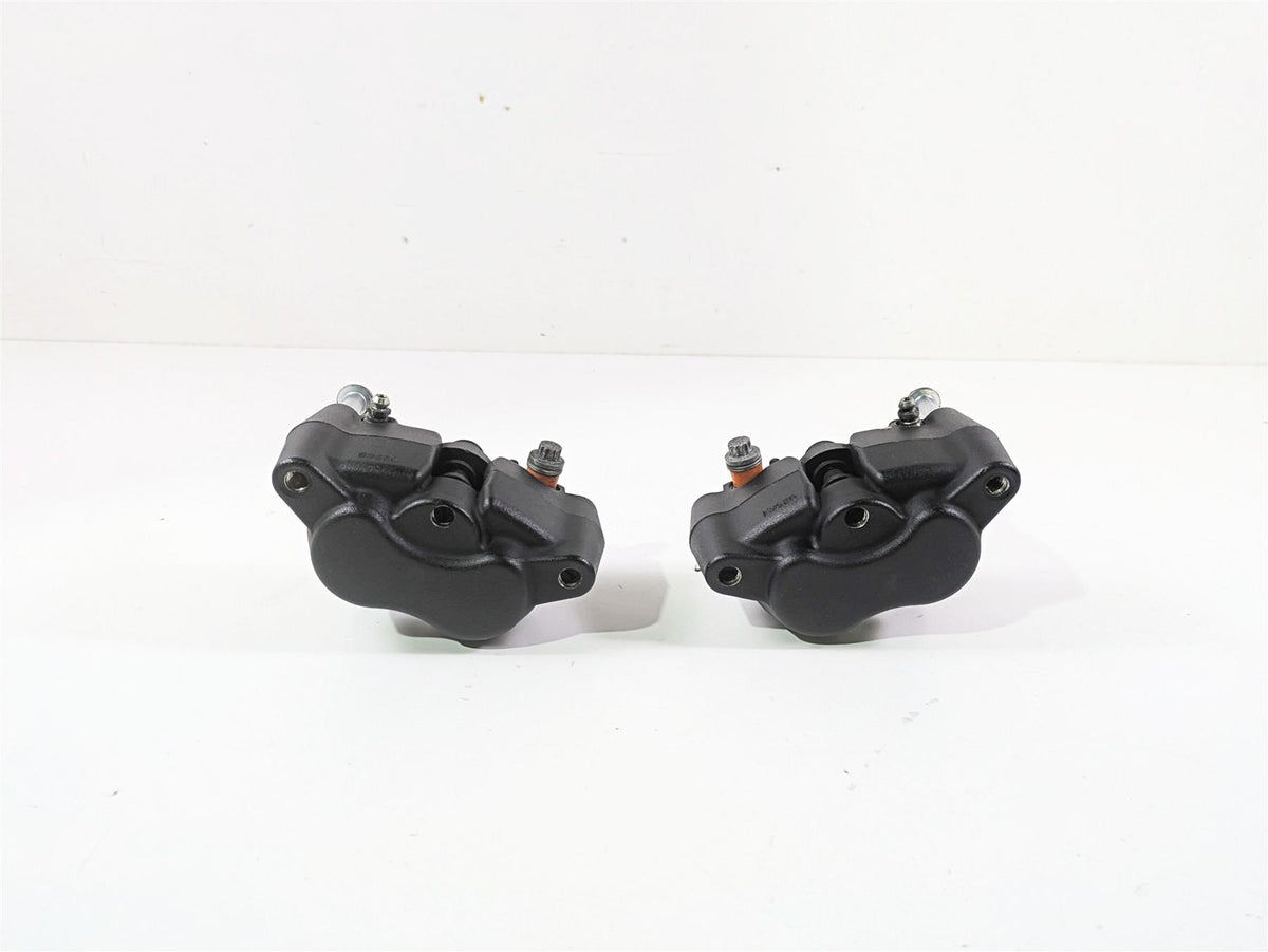 2016 Harley FXDF Dyna Fat Bob Front Brake Caliper Set 41300001 41300002 {{ shop.shopifyCountryName }} - Mototech271