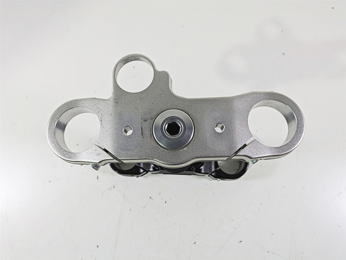 2016 Moto Guzzi Stelvio 1200 8V NTX Upper & Lower Triple Tree Set 886202 886199 {{ shop.shopifyCountryName }} - Mototech271