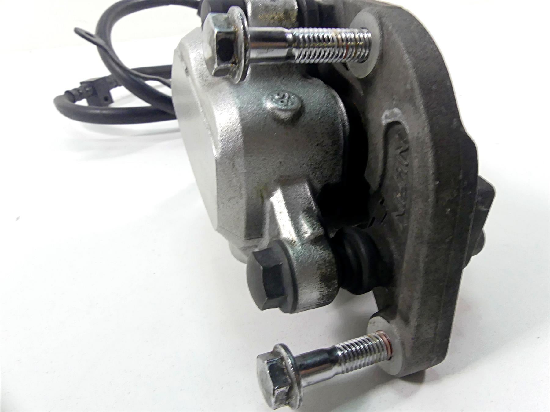 2010 Honda VT1300 CR Stateline Front Nissin Brake Caliper & Line 45150-MFR-671 {{ shop.shopifyCountryName }} - Mototech271