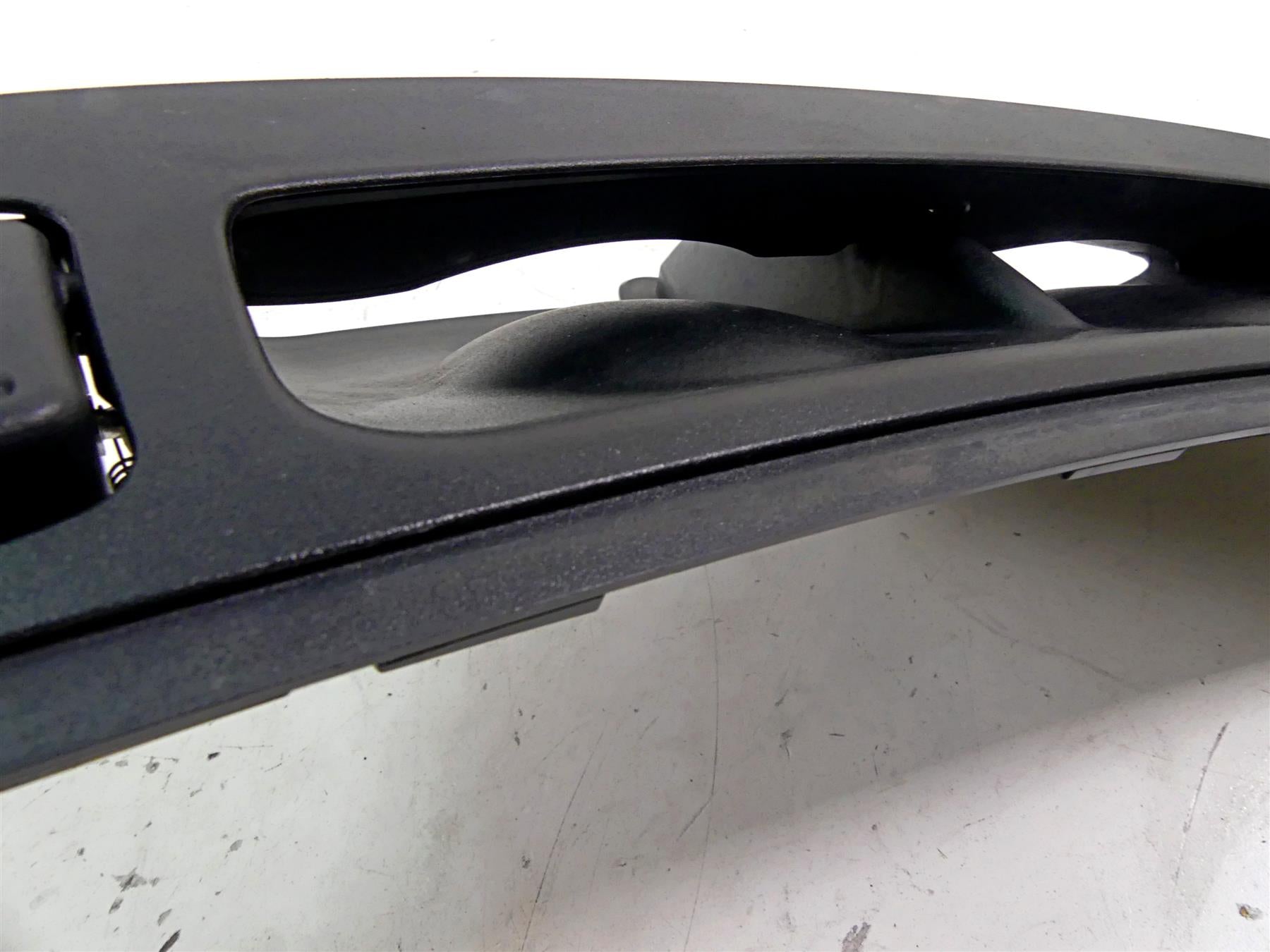 2015 Harley Touring FLHXS Street Glide Front Air Duct Inlet Vent Scoop 29200003 {{ shop.shopifyCountryName }} - Mototech271