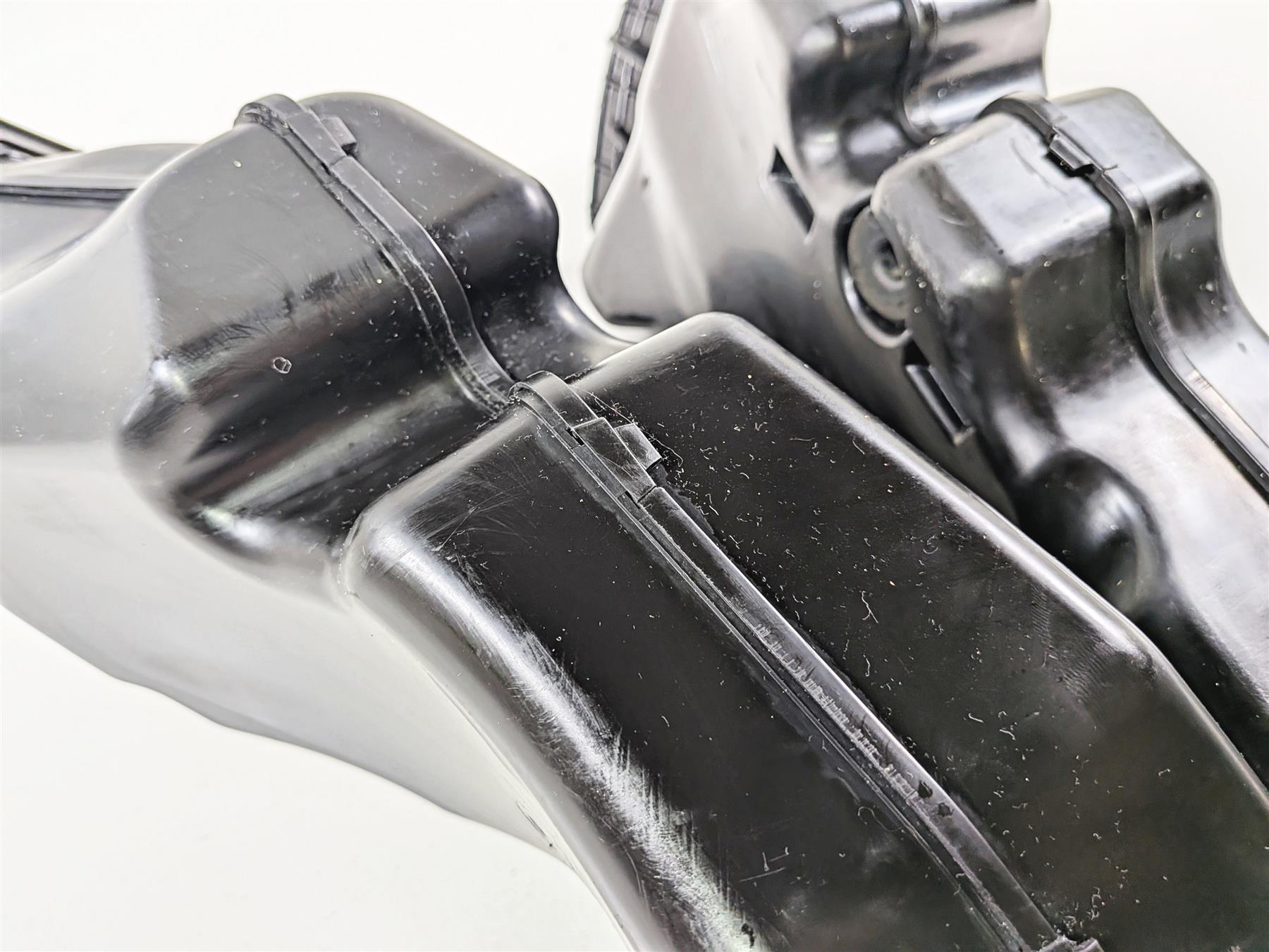 2024 Suzuki GSXR600 Air Intake Ram Scoop Duct Set 94420-14J00 94430-14J00 {{ shop.shopifyCountryName }} - Mototech271