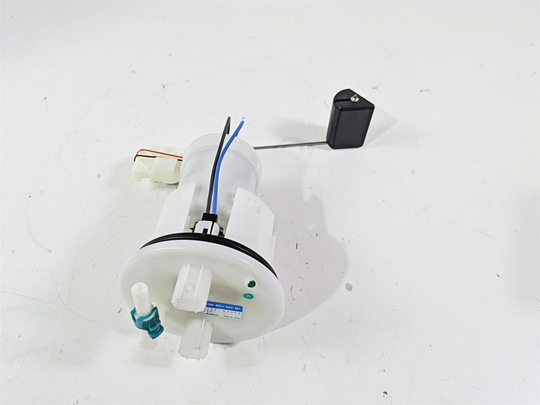 2025 Honda CBR600RR Fuel Gas Petrol Pump 16700-MFJ-D03 {{ shop.shopifyCountryName }} - Mototech271