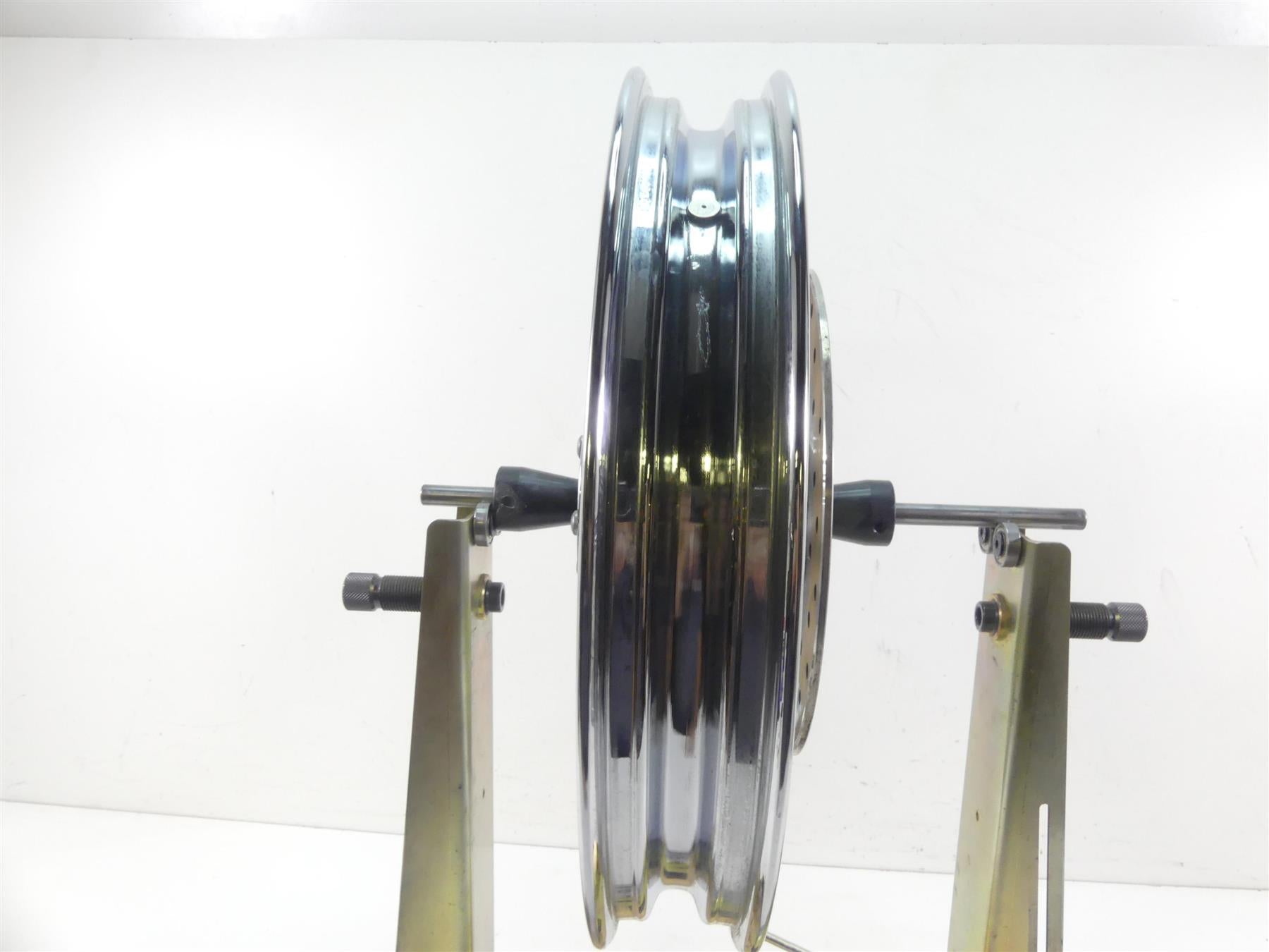 2009 Harley FXDL Dyna Low Rider Slotted 6 Spoke 19x2.5 Chrome Wheel - Read {{ shop.shopifyCountryName }} - Mototech271