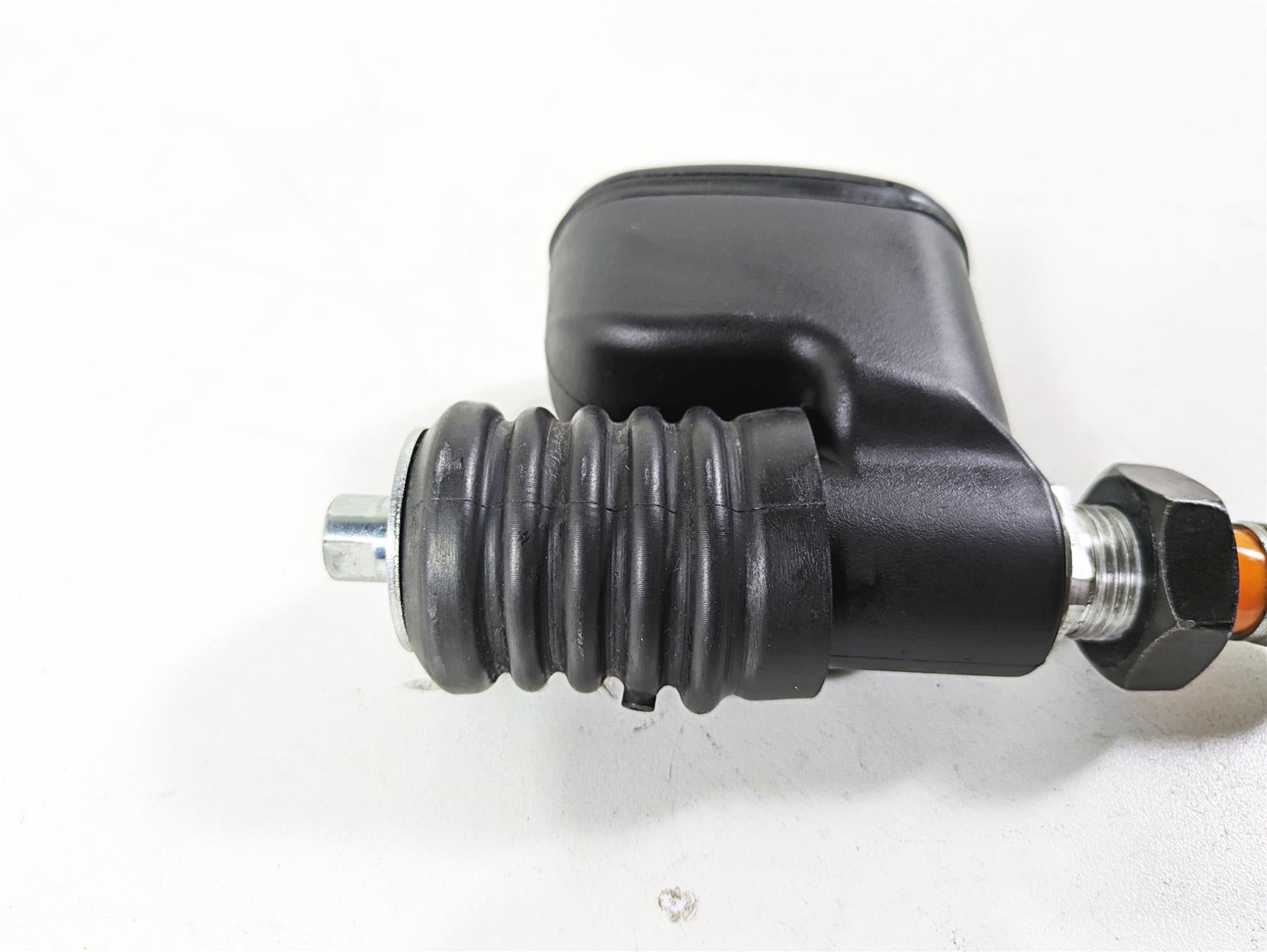 2017 Harley Dyna FXDB Street Bob Rear Brake Master Cylinder 41700065A {{ shop.shopifyCountryName }} - Mototech271