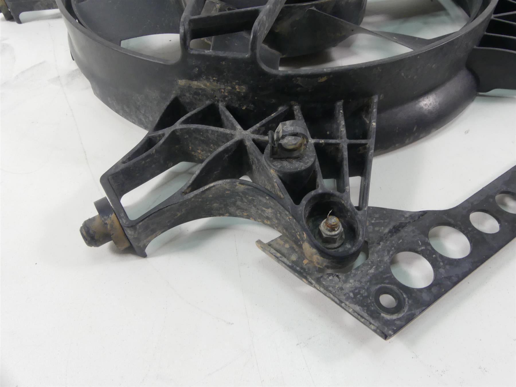 2018 Polaris RZR1000 XP EPS Turbo Dynamix Radiator Cooling Fan - Tested 2414657 {{ shop.shopifyCountryName }} - Mototech271