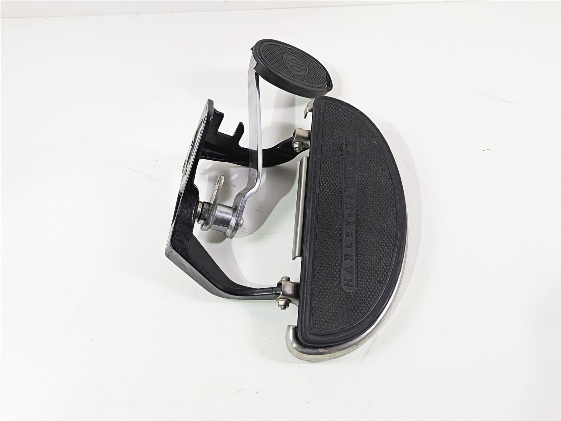 2017 Harley Softail Heritage Classic FLSTC Right Front Floorboard & Set 42431-11 {{ shop.shopifyCountryName }} - Mototech271