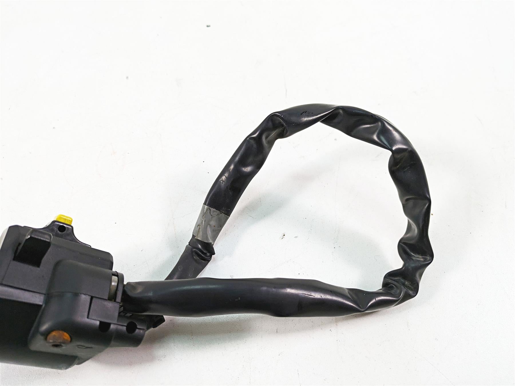 2008 Buell 1125 R Left Hand Turn Signal Blinker Horn Control Switch N0159.TB {{ shop.shopifyCountryName }} - Mototech271