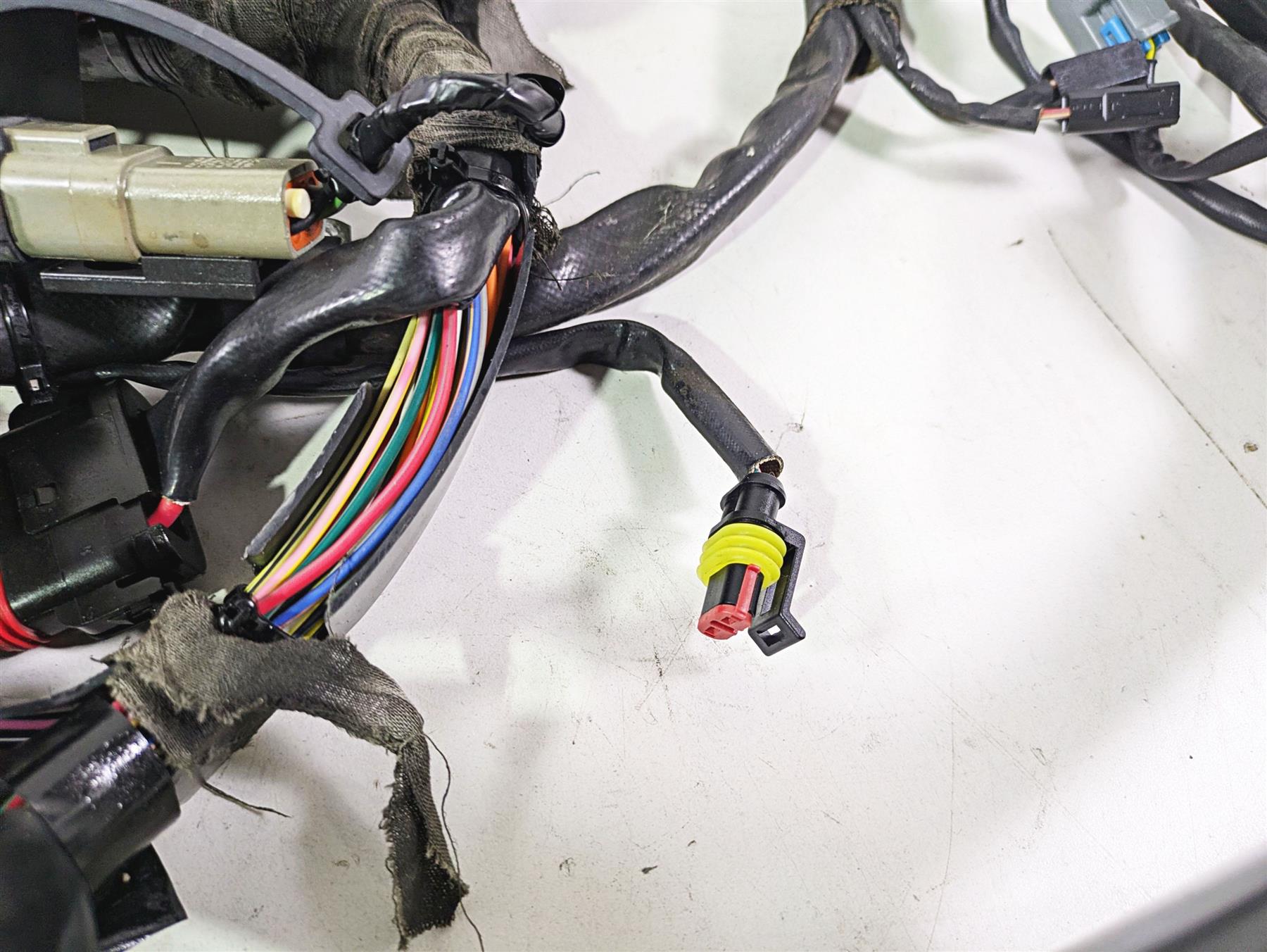 2009 Harley FXCWC Softail Rocker Main Wiring Harness Loom - No Cuts 70452-08 {{ shop.shopifyCountryName }} - Mototech271