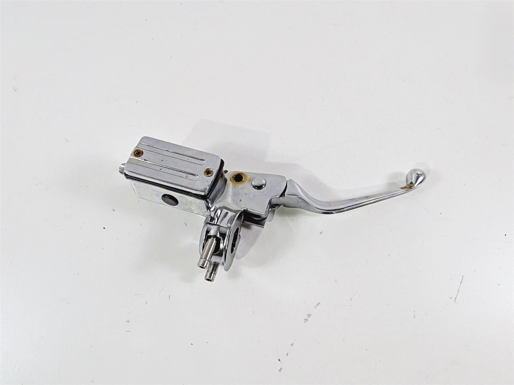 1993 Harley Touring FLHTCU Electra Glide Front Brake Master Cylinder 45013-93A {{ shop.shopifyCountryName }} - Mototech271