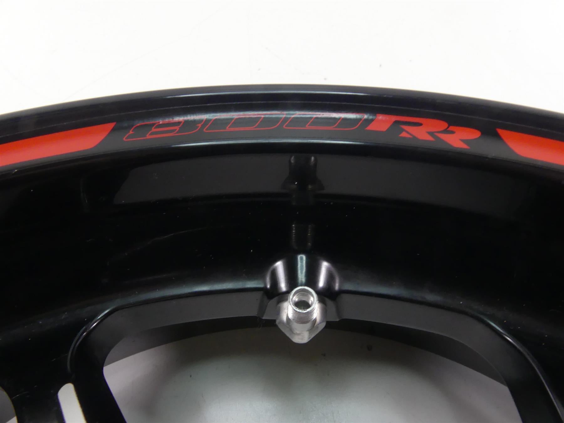 2018 Mv Agusta Brutale 800 RR Straight Rear 17x5.5 Wheel Rim 8000C4430 {{ shop.shopifyCountryName }} - Mototech271