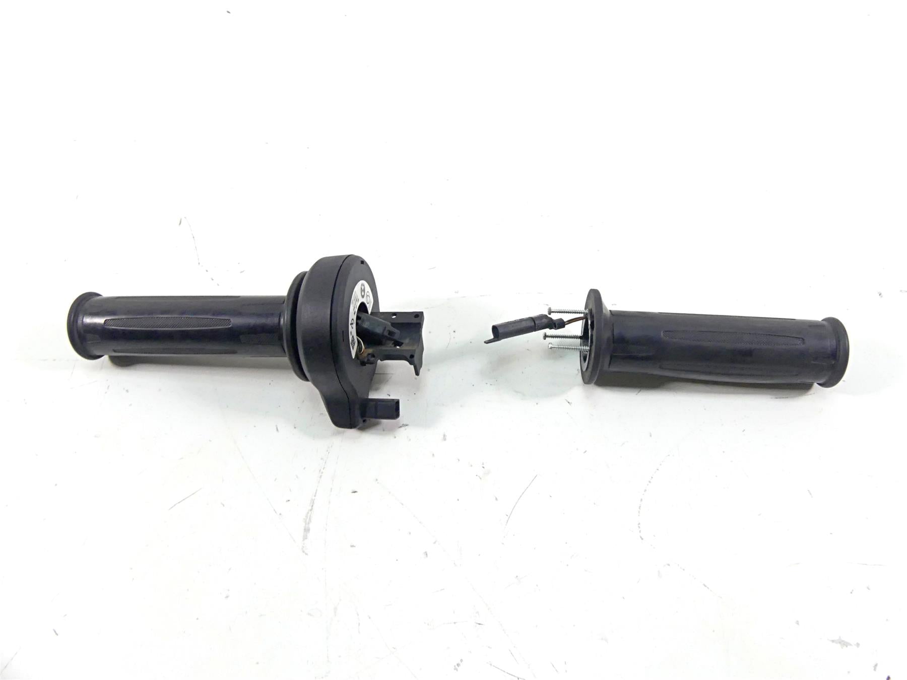 2016 BMW R1200GS Adv K51 Heated Hand Grip Set -Cruise 61318552120 61318549455 {{ shop.shopifyCountryName }} - Mototech271