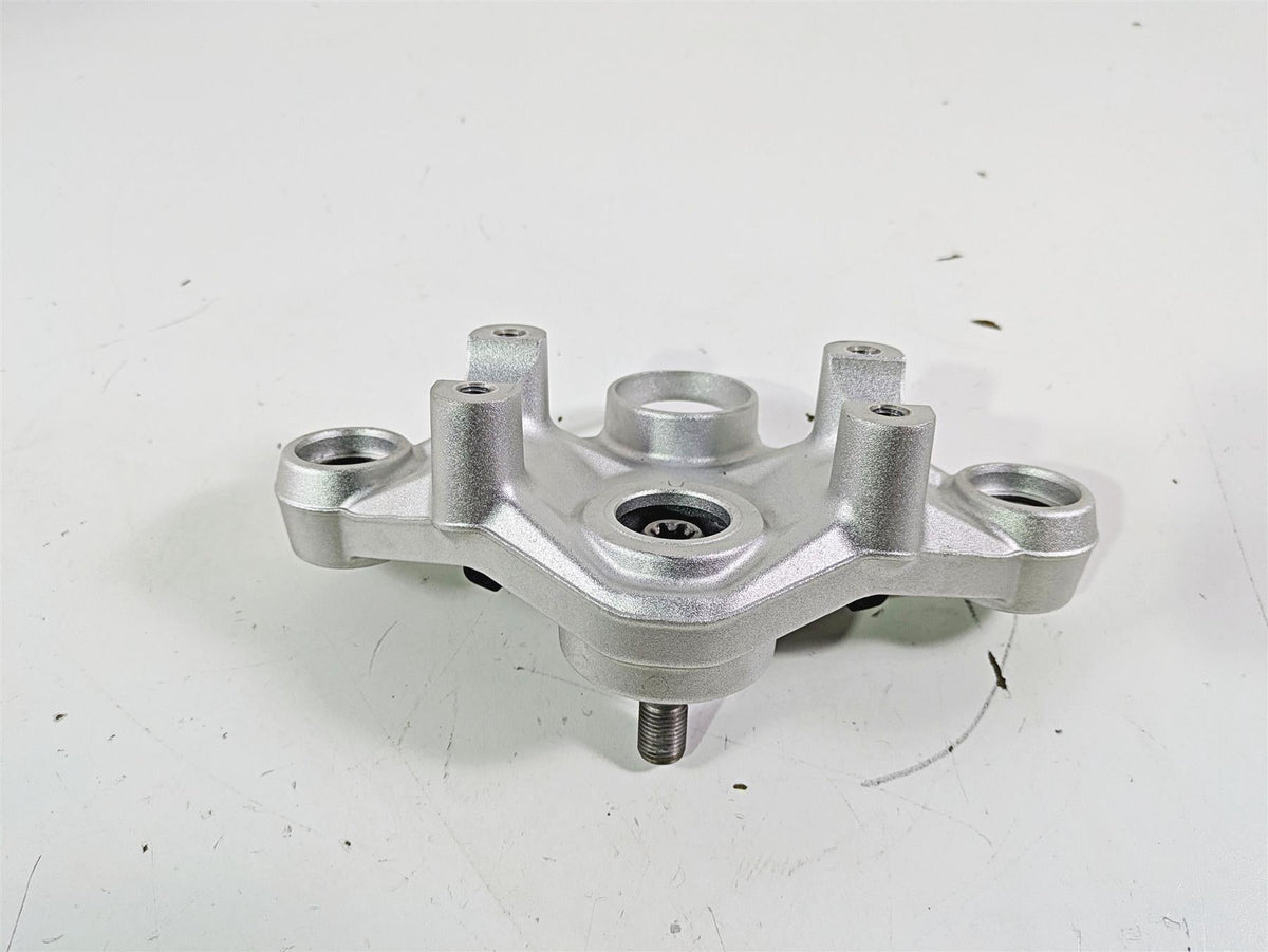 2018 BMW R1200GS GSW K50 Upper Triple Tree Steering Clamp 31428555849 {{ shop.shopifyCountryName }} - Mototech271