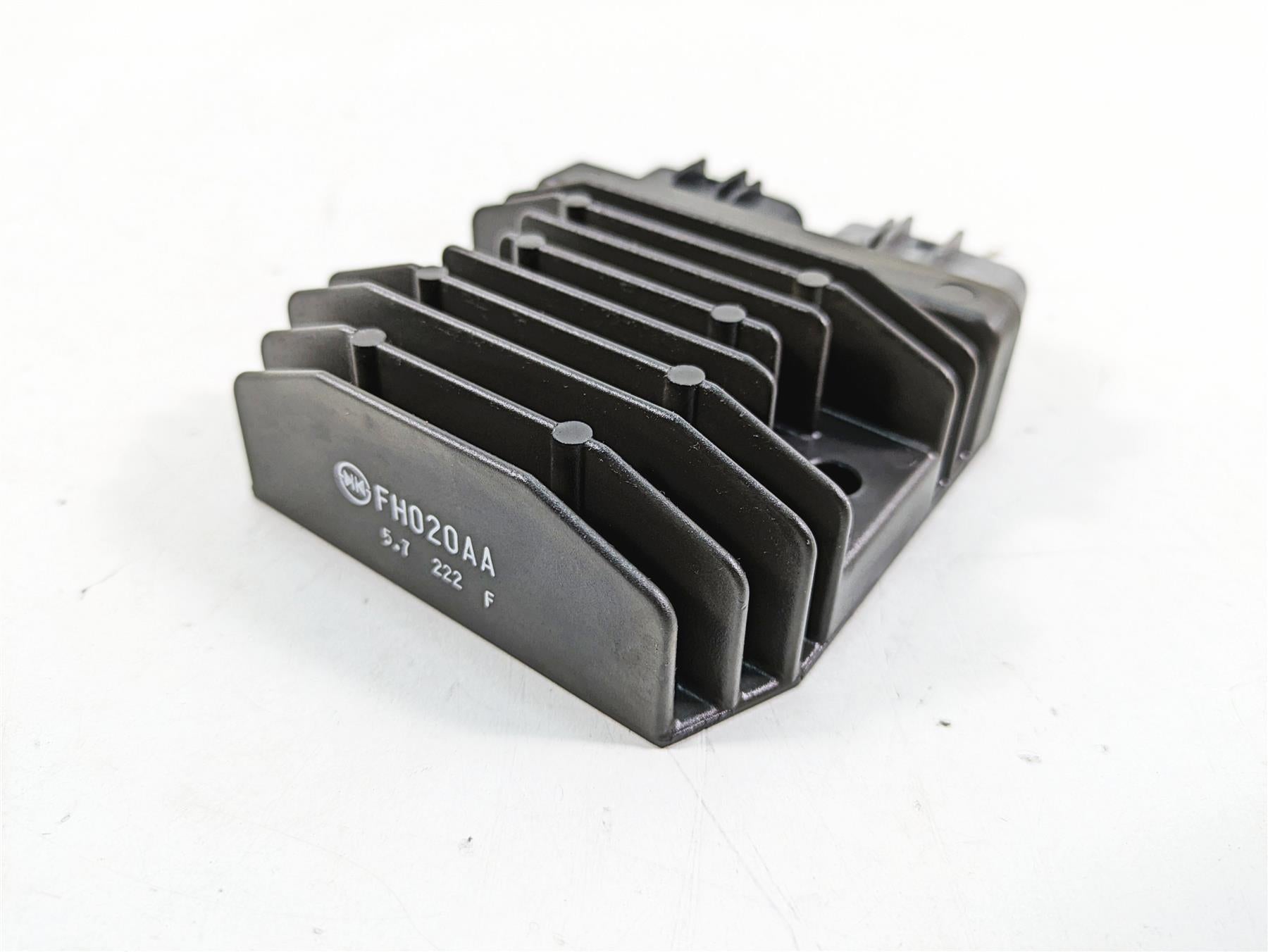 2016 Ducati Panigale 1299 S Rectifier Voltage Regulator 54040301B FH020AA {{ shop.shopifyCountryName }} - Mototech271
