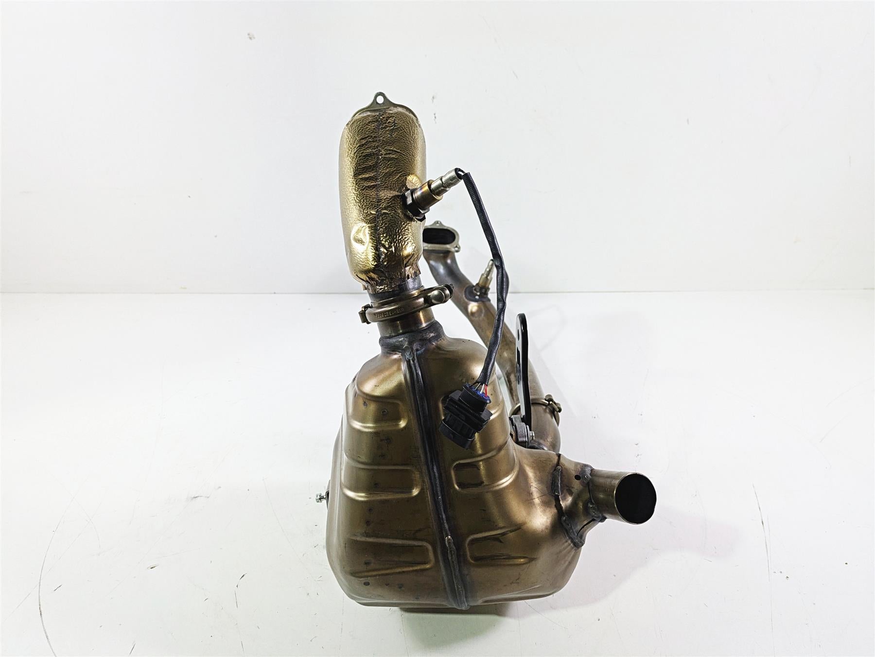 2023 Ducati Monster 937 SP Exhaust Chamber & Header Set 57212122C {{ shop.shopifyCountryName }} - Mototech271