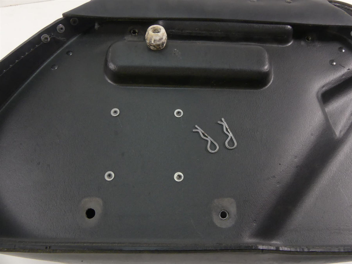 2007 Honda VTX1800 T1 Left Saddlebag Saddle Bag 08L56-MCV-100F 08L56-MCV-10042 {{ shop.shopifyCountryName }} - Mototech271