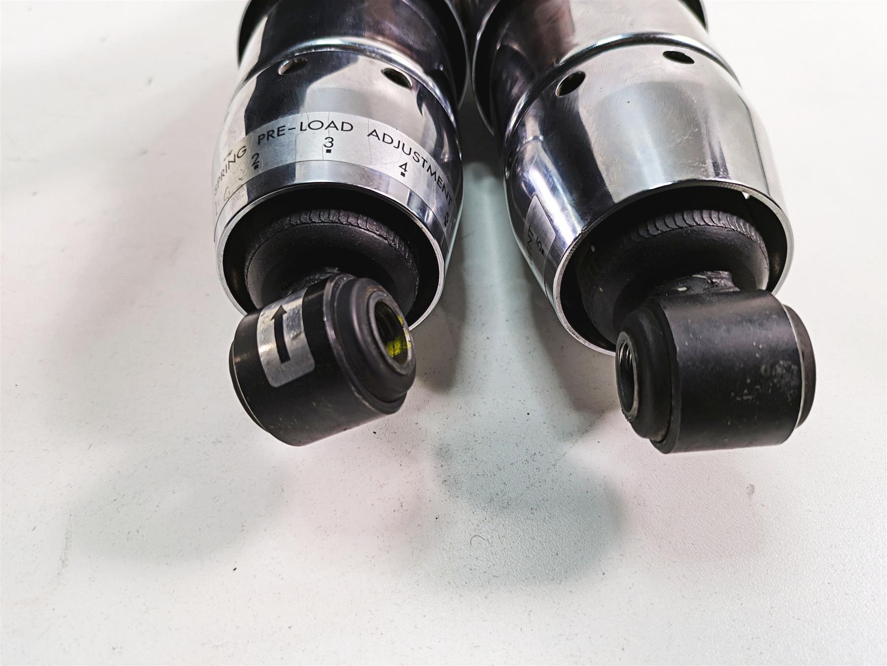 2009 Harley FXDF Dyna Fat Bob 12" Rear Shock Damper Suspension Set 54537-08A {{ shop.shopifyCountryName }} - Mototech271