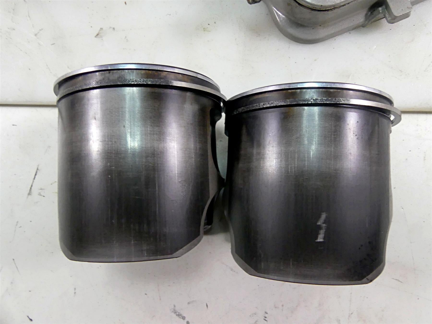 2005 Seadoo 3D RFI Cylinder Head Jug Barrel + Pistons - Read 421000626 420888418 {{ shop.shopifyCountryName }} - Mototech271