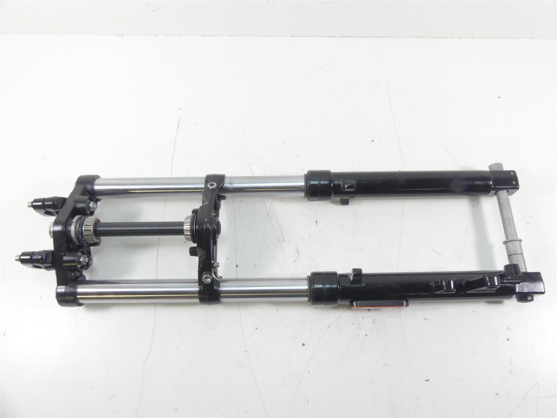 2016 Moto Guzzi V7 II Special 750 Straight Front Forks Triple Tree Set 2B001427 {{ shop.shopifyCountryName }} - Mototech271