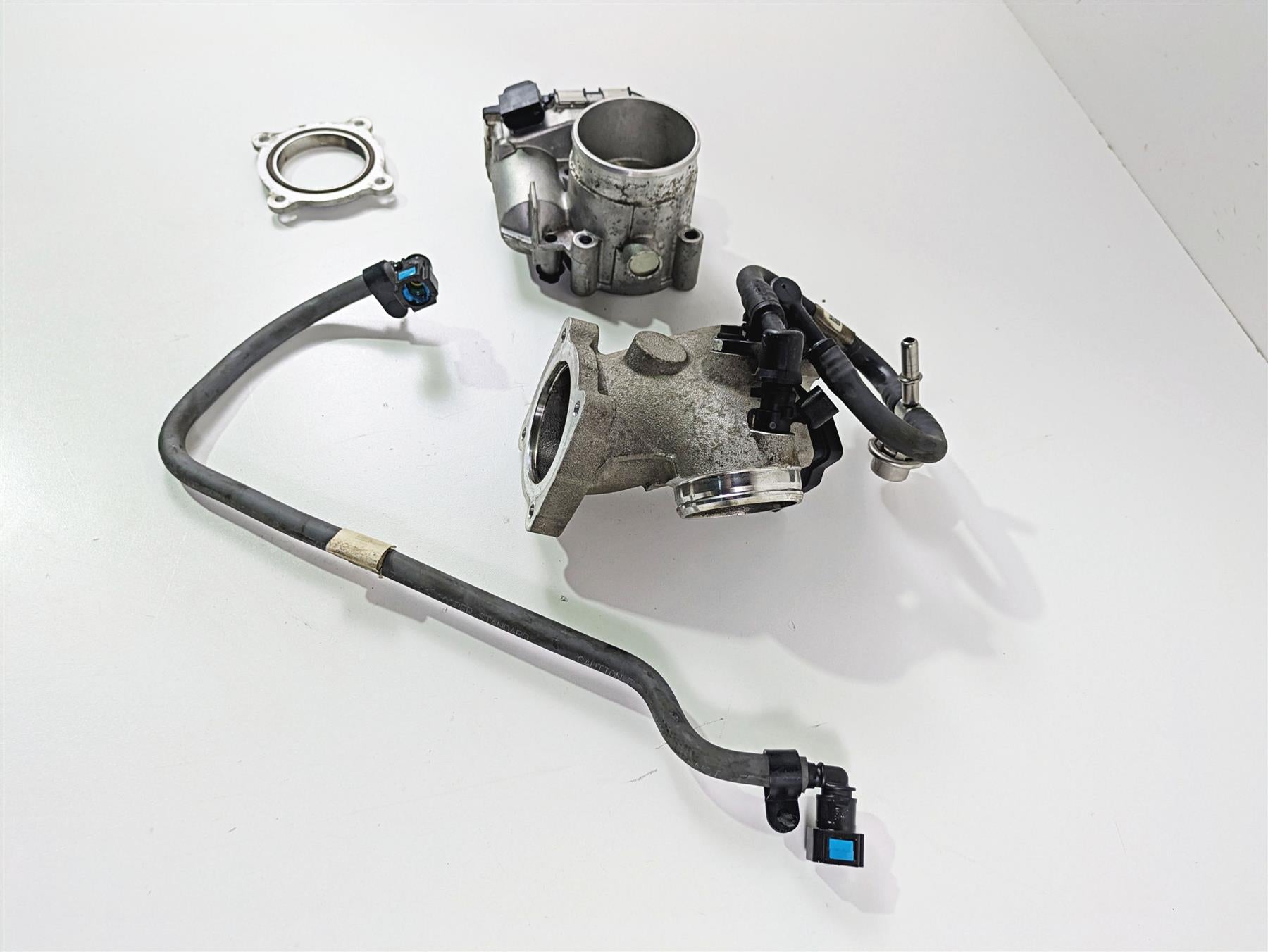 2018 Indian Springfield Dark Horse Throttle Body & Intake 1204685 5138214 {{ shop.shopifyCountryName }} - Mototech271