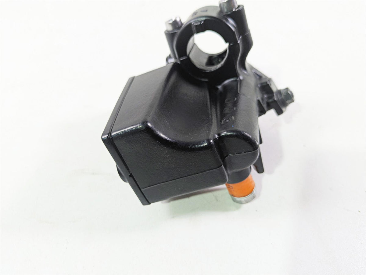 2024 Triumph Street Triple 765 R Nissin Front Brake Master Cylinder 5/8 T2025940 {{ shop.shopifyCountryName }} - Mototech271