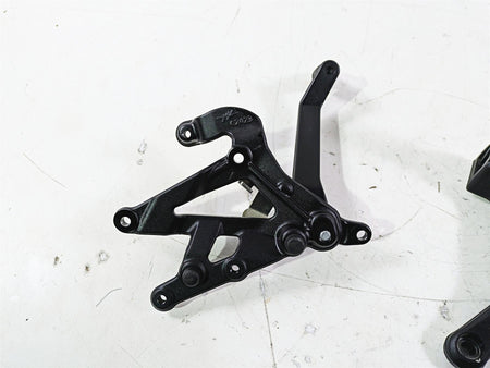 2022 MV Agusta F3 800 Rosso Right Front Footpeg & Brake Pedal 80A0C4103 {{ shop.shopifyCountryName }} - Mototech271
