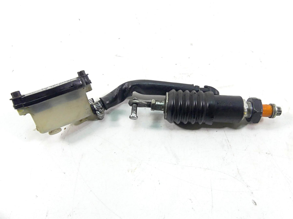 2005 Harley VRSCSE CVO V-Rod Rear Brake Master Cylinder -Tested 42585-01A {{ shop.shopifyCountryName }} - Mototech271