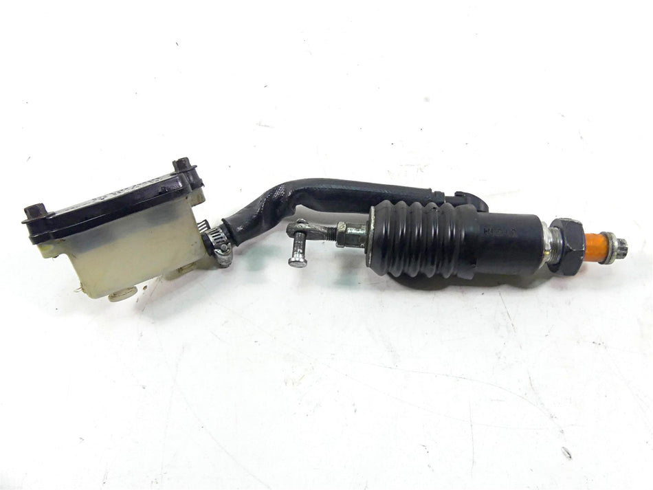 2005 Harley VRSCSE CVO V-Rod Rear Brake Master Cylinder -Tested 42585-01A {{ shop.shopifyCountryName }} - Mototech271
