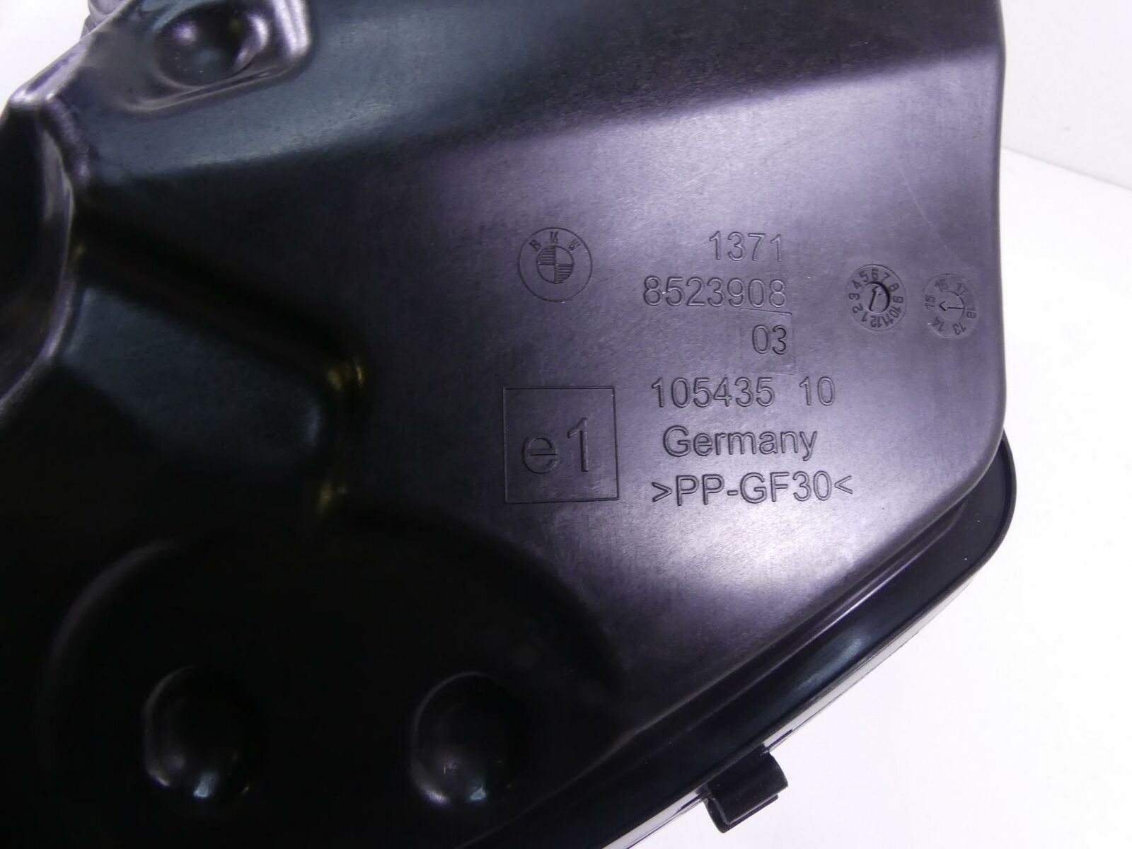 2016 BMW R1200R K53 Air Box Cleaner Breather Filter 13718523907 {{ shop.shopifyCountryName }} - Mototech271