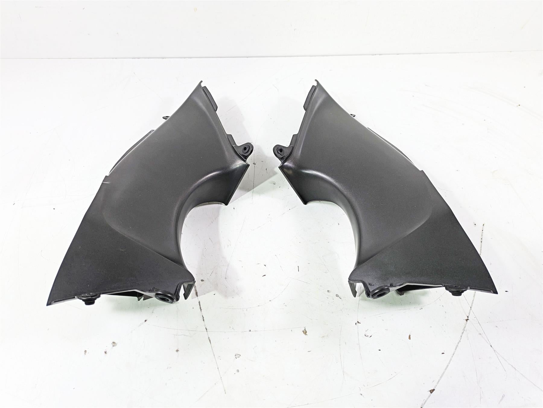 2005 Kawasaki ZX12R Ninja Upper Inner Air Duct Cover Set 55028