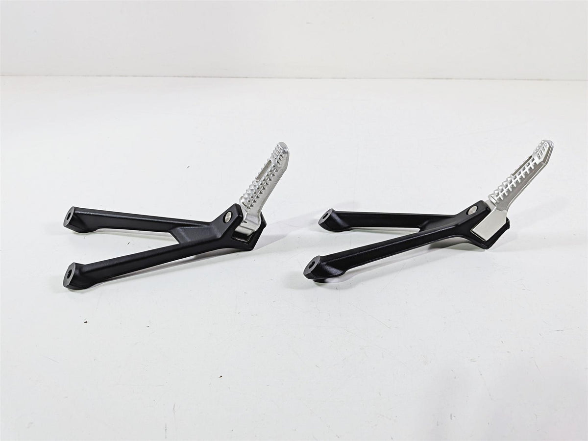 2024 BMW S1000RR K67 Rear Passenger Foot Peg Set 46718356863 46718356864-Mototech271