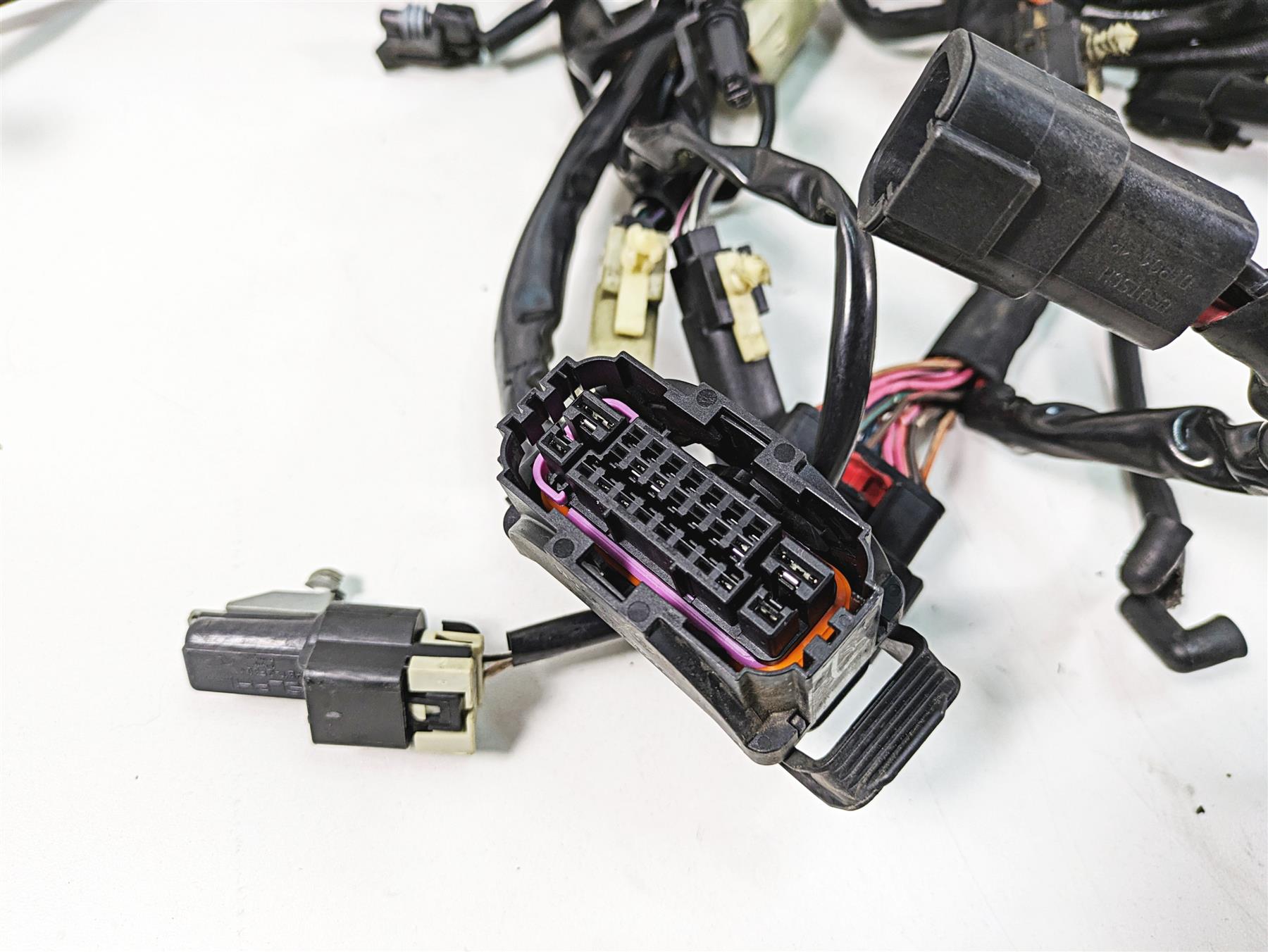 2018 Harley Touring FLHXSE CVO Street Glide Wiring Harness Loom -Read 69201727 {{ shop.shopifyCountryName }} - Mototech271