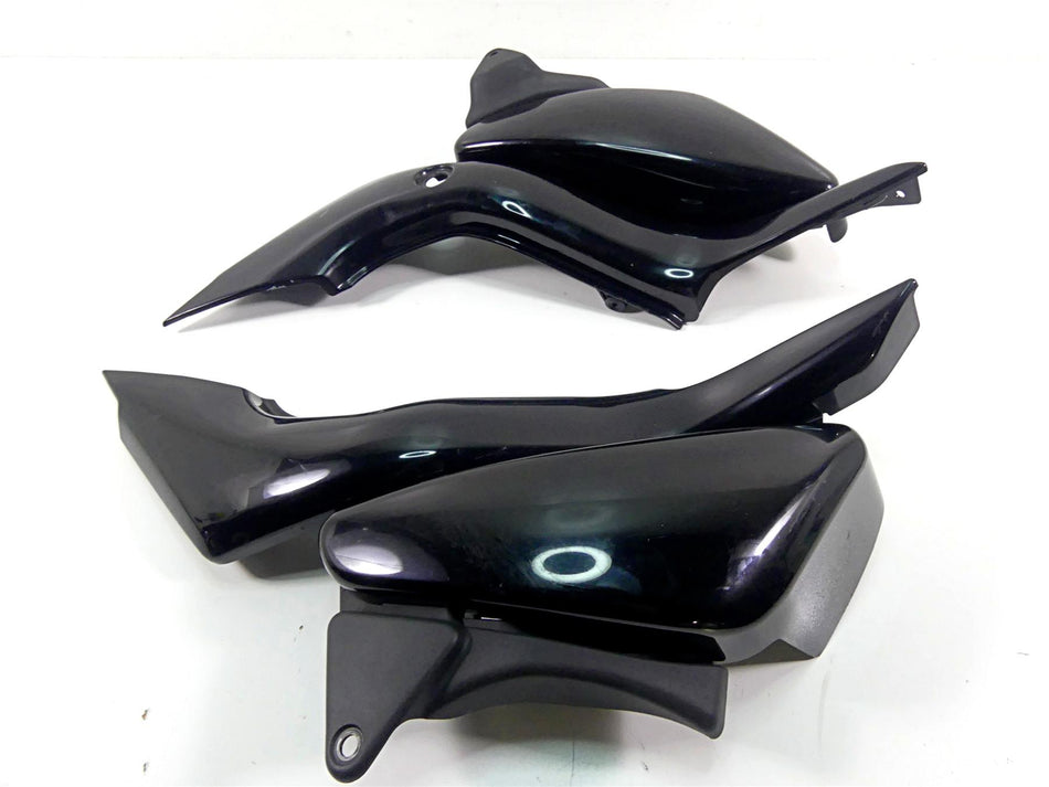 2008 Suzuki M109R VZR1800 Between Leg Side Cover Fairing Set 47211-48G00 {{ shop.shopifyCountryName }} - Mototech271