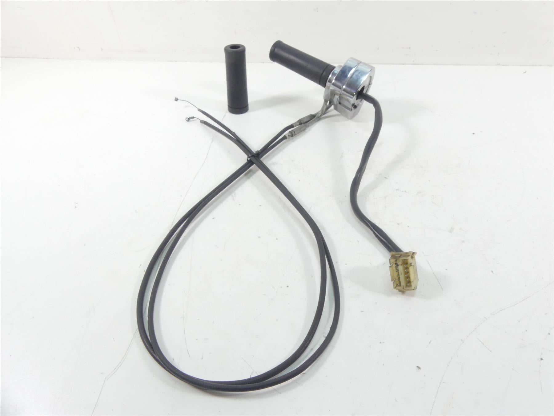 1989 Harley Touring FLTC Tour Glide Right Start Stop Control Switch 71595-86 {{ shop.shopifyCountryName }} - Mototech271