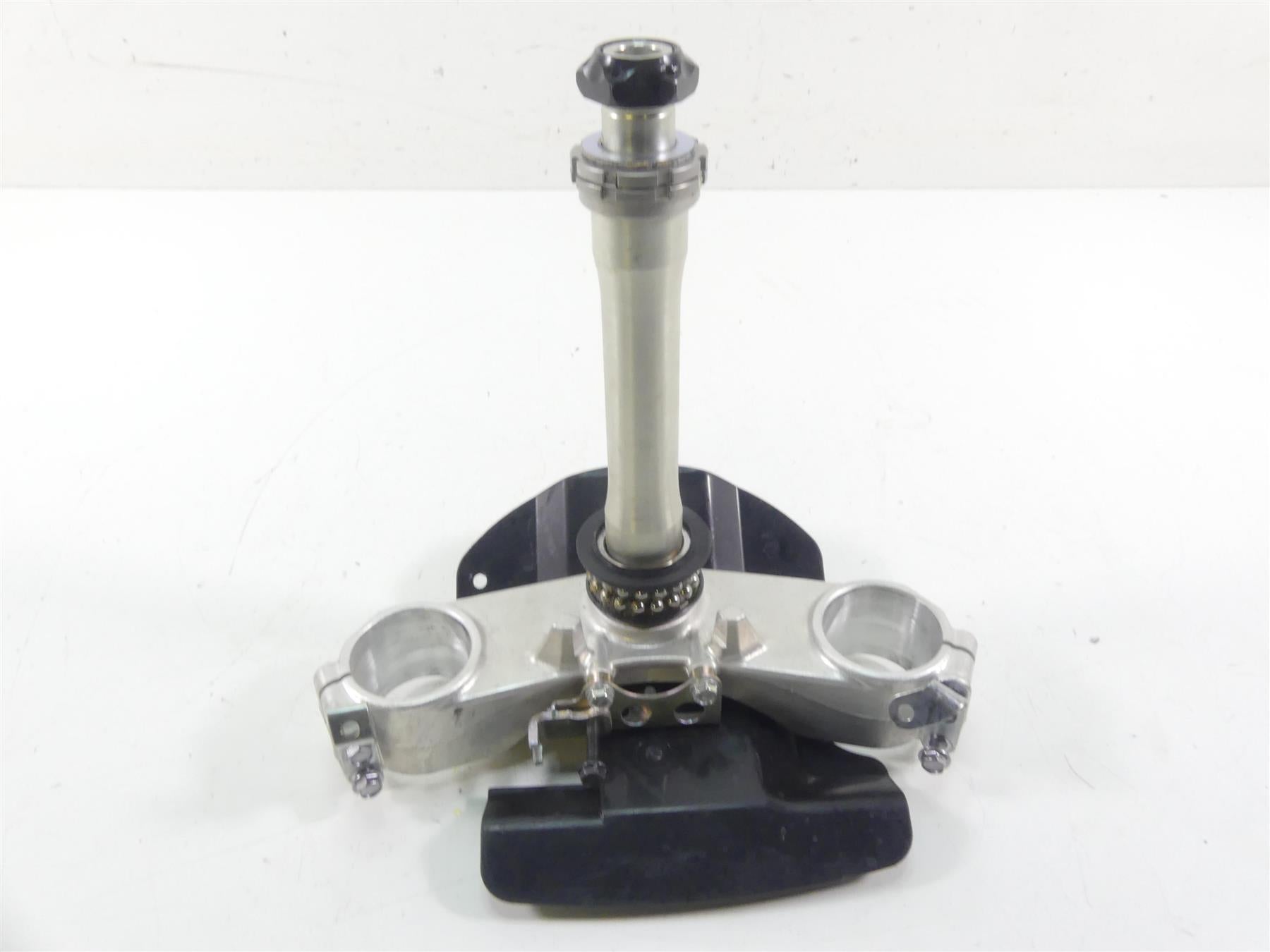 2021 Kawasaki ZX1400 ZX14R Ninja Lower Triple Tree Clamp - 54mm 44037-0039 {{ shop.shopifyCountryName }} - Mototech271