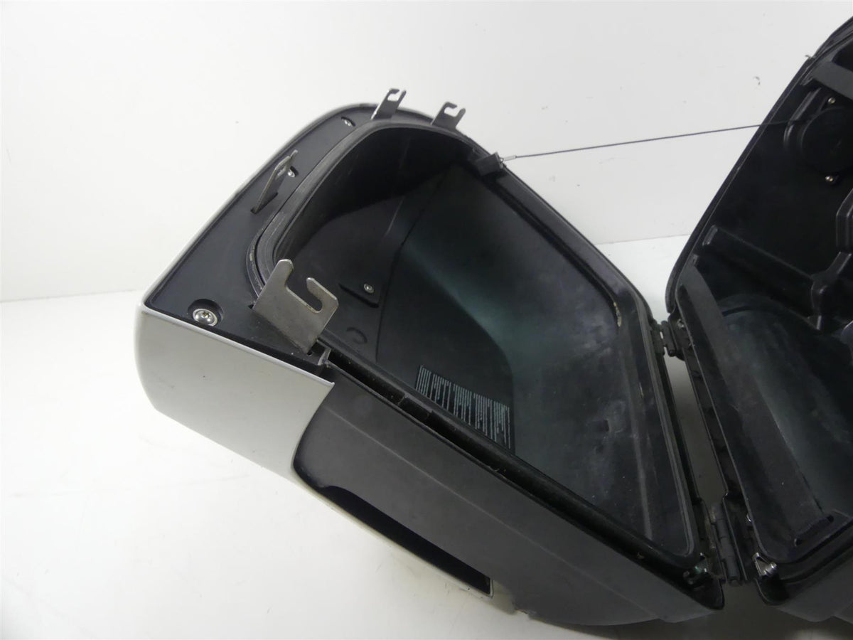 2017 BMW R1200RT K52 Left Saddlebag Saddle Bag 46547728663 {{ shop.shopifyCountryName }} - Mototech271