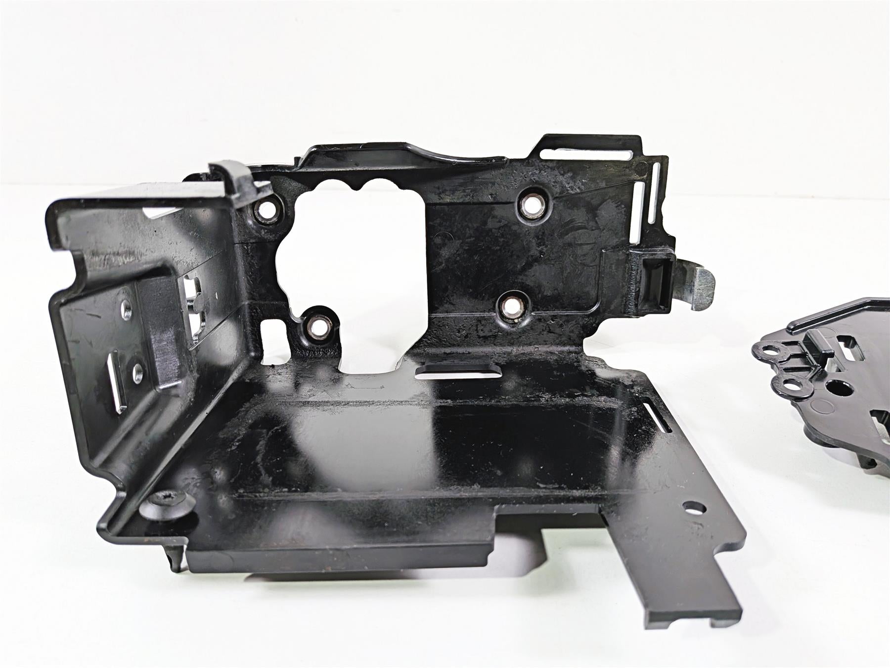 2022 Harley Softail FXLRST Low Rider Electrical Holder Carriers Set 69201523 {{ shop.shopifyCountryName }} - Mototech271