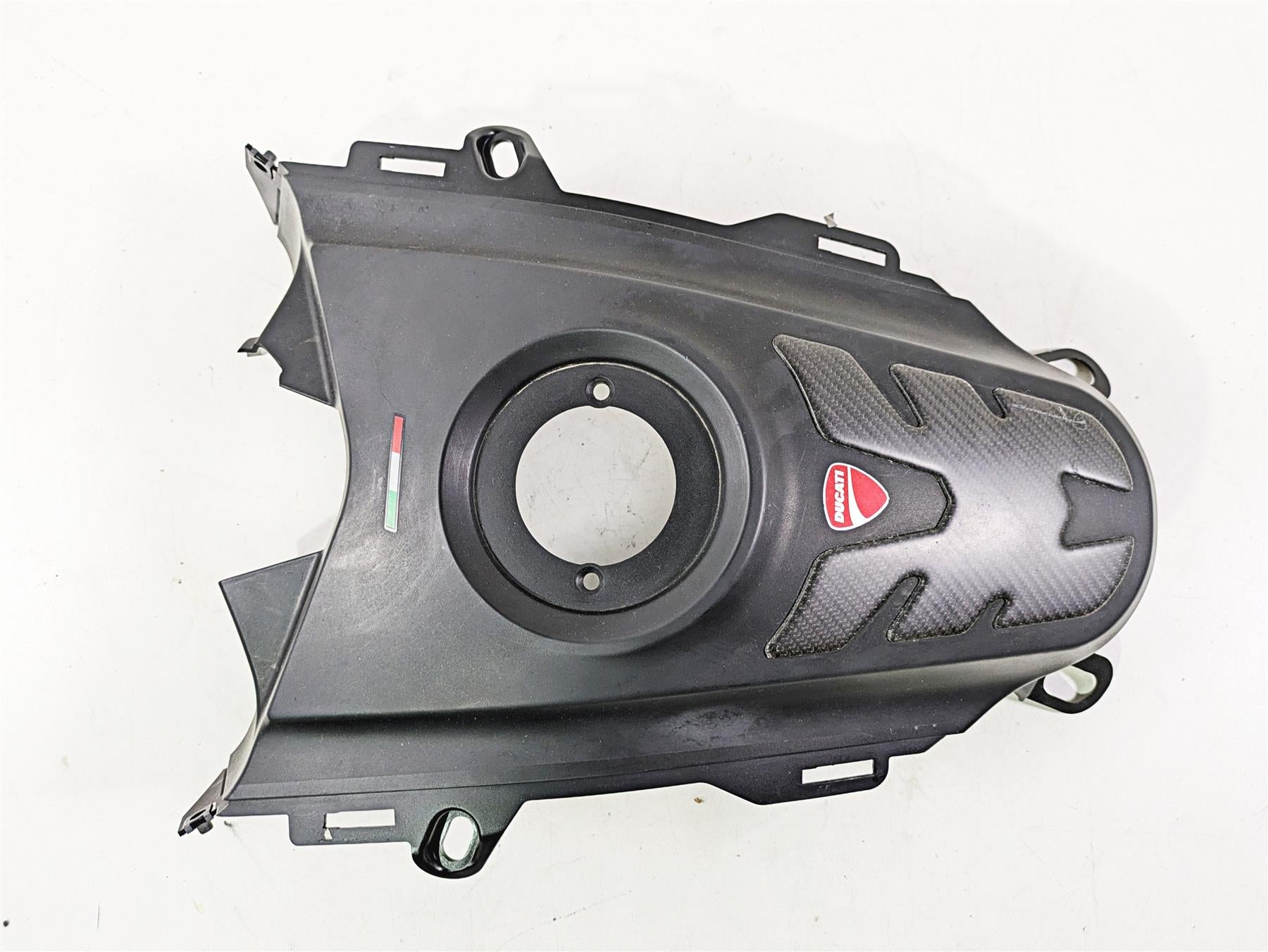 2013 Ducati Hyperstrada 821 Center Tank Fairing Cover 480P5672B {{ shop.shopifyCountryName }} - Mototech271