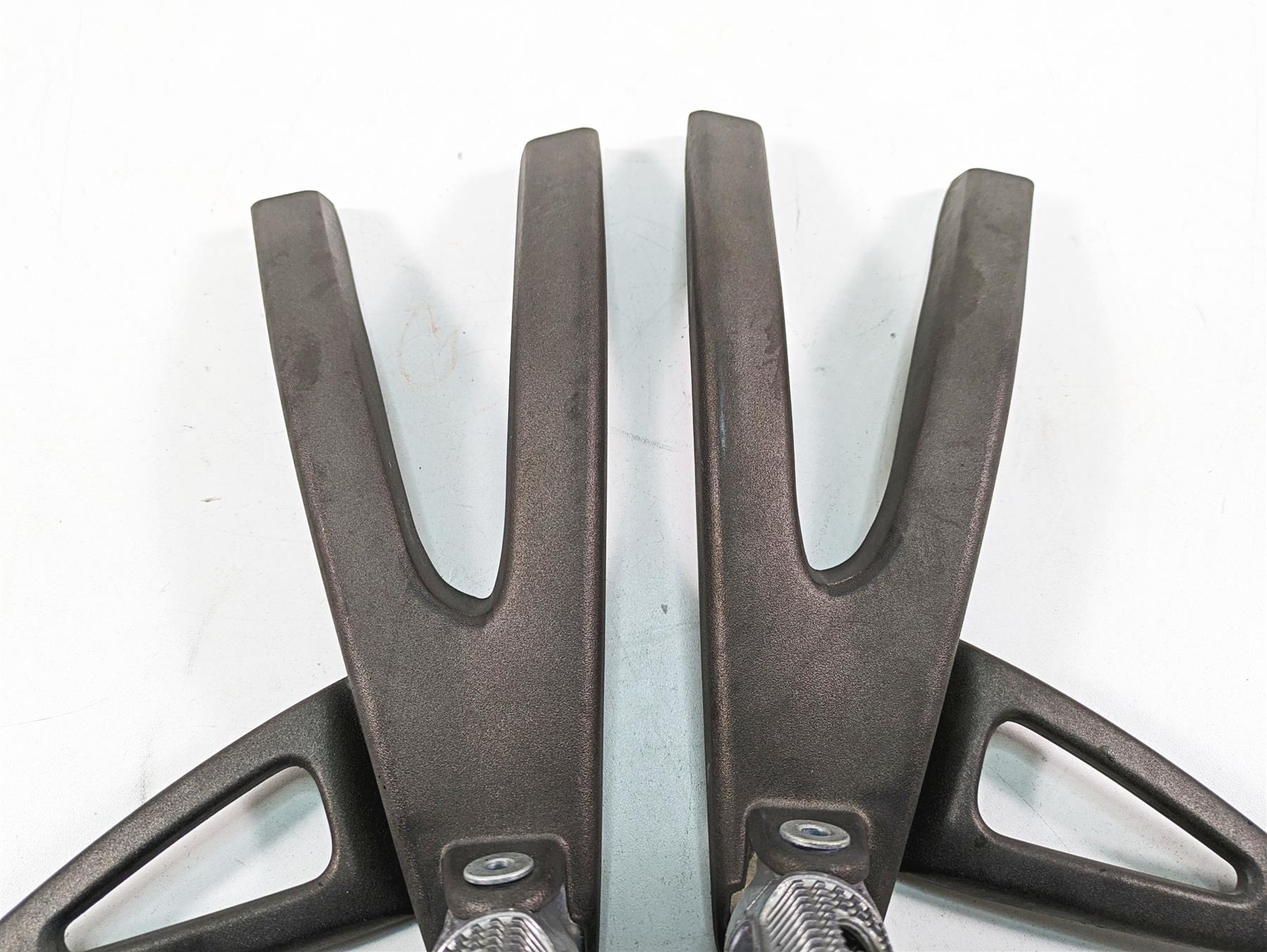 2008 Buell 1125 R Passenger Footpeg Foot Peg Set N0055.2ADCP N0054.2ADCP {{ shop.shopifyCountryName }} - Mototech271